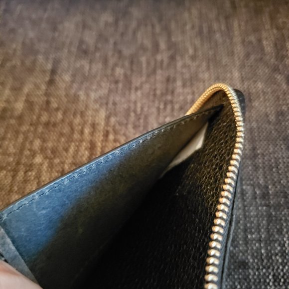 Abercrombie & Fitch Leather Mini Wallet with Zipper - Picture 7 of 7